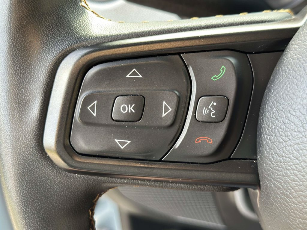 Used 2024 Jeep Wrangler Unlimited AWD/4WD image 22