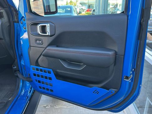 Used 2023 Jeep Wrangler Unlimited Rubicon 392 AWD/4WD image 34
