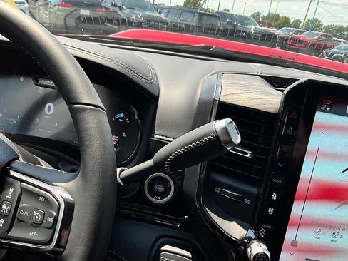New 2026 RAM 3500 Limited AWD/4WD image 18