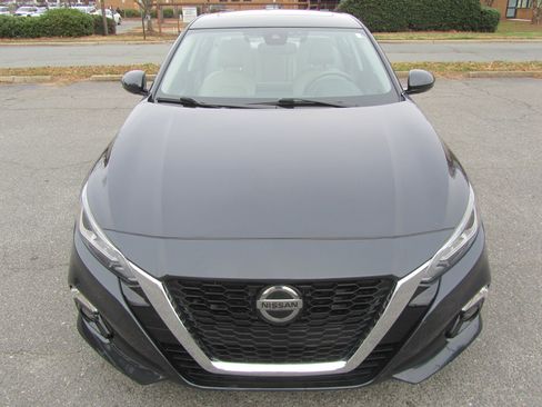 Used 2020 Nissan Altima 2.5 SV image 5