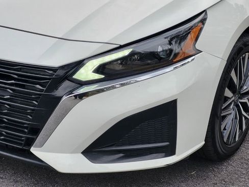 Used 2025 Nissan Altima 2.5 SV image 7