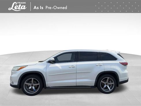 Used 2015 Toyota Highlander Limited Platinum image 3
