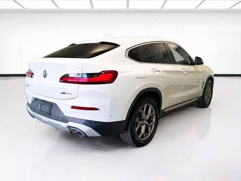 Used 2025 BMW X4 xDrive30i w/ Convenience Package AWD/4WD image 4