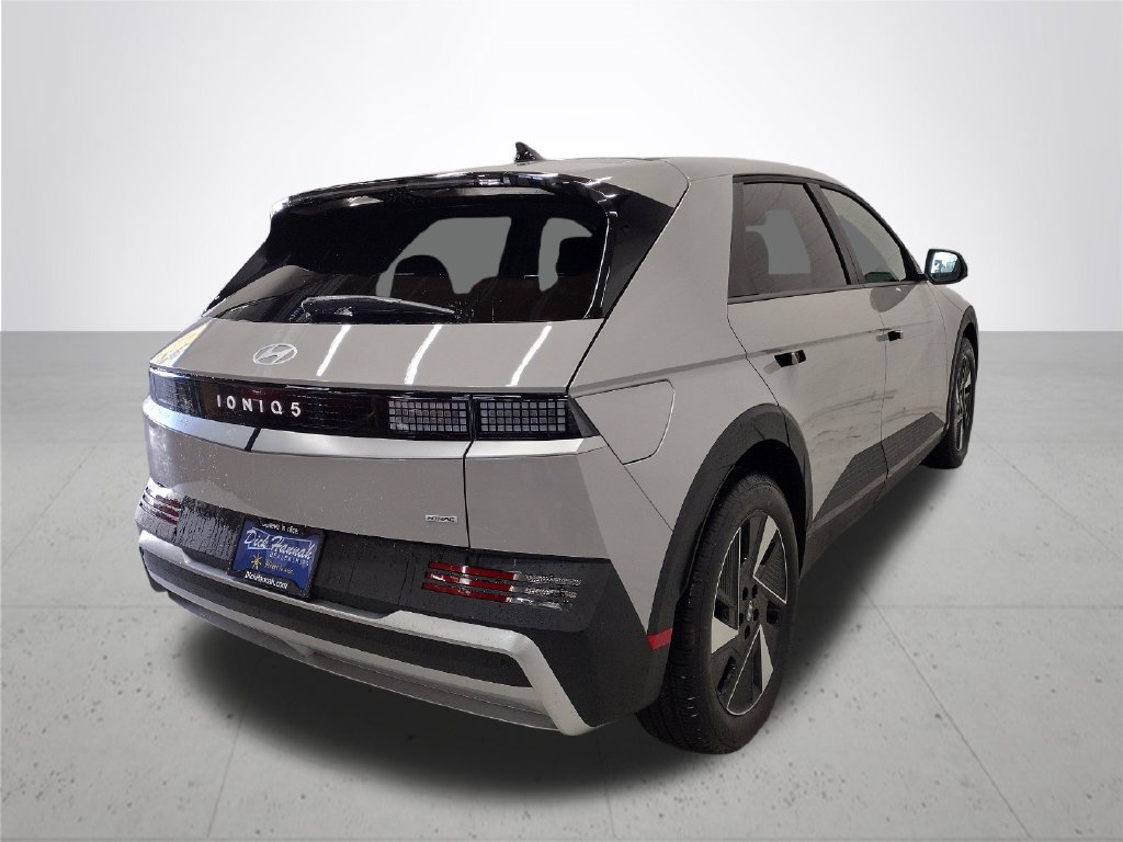 New 2027 Hyundai Ioniq 5 SE AWD/4WD image 13