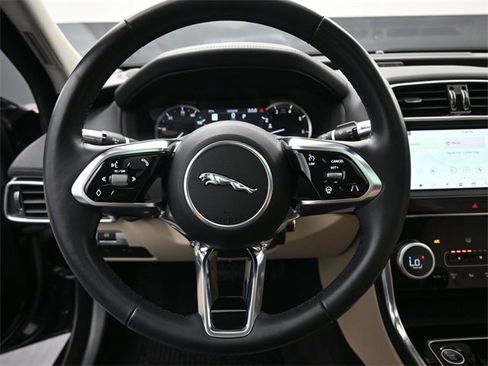 Used 2020 Jaguar XE S image 28