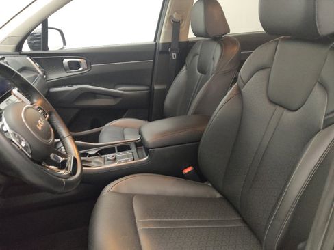 Used 2023 Kia Sorento S image 17