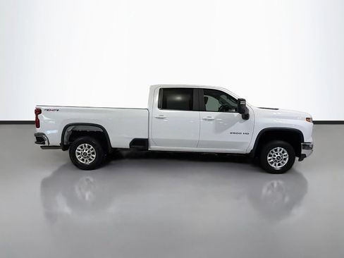 Used 2024 Chevrolet Silverado 2500 LT AWD/4WD image 10