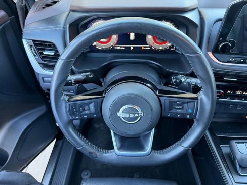 Used 2023 Nissan Rogue Platinum w/ Platinum Premium Package image 21