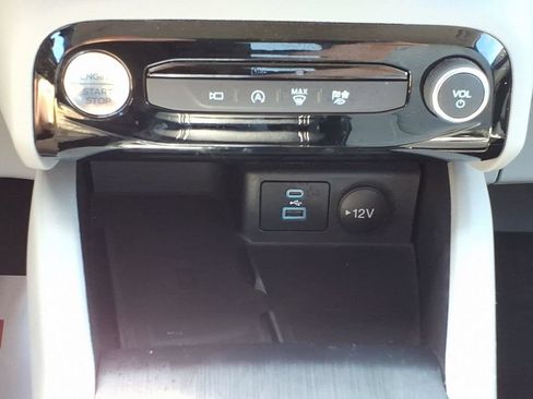 Used 2023 Ford Escape Active w/ Tech Pack #2 AWD/4WD image 16