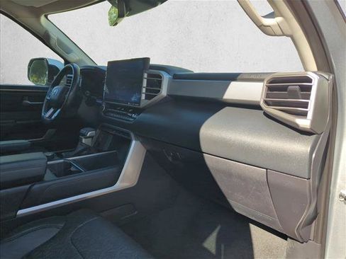 Used 2024 Toyota Tundra Limited AWD/4WD image 28