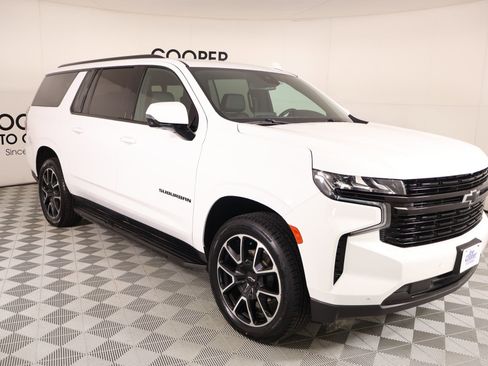 Used 2024 Chevrolet Suburban RST w/ Luxury Package image 1