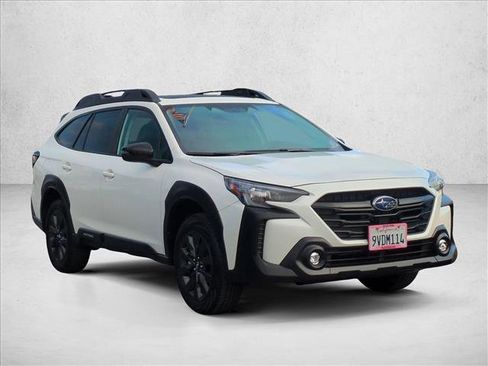 Certified 2025 Subaru Outback Onyx Edition image 3