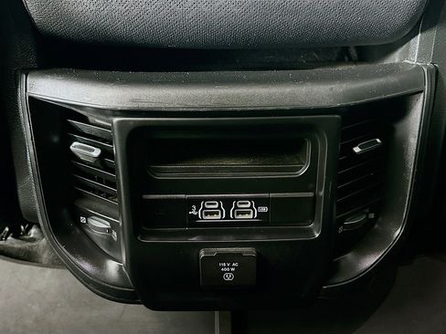 Used 2020 RAM 1500 Laramie image 26