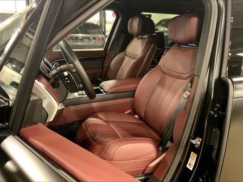 New 2026 Land Rover Range Rover Long Wheelbase Autobiography image 9