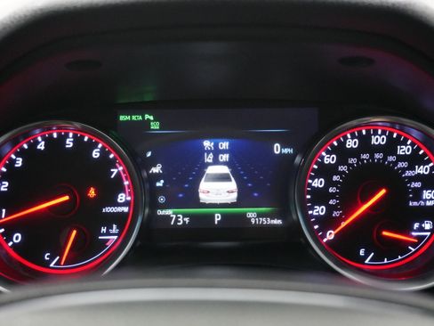 Used 2018 Toyota Camry XSE image 15