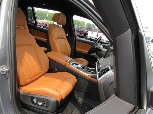 Used 2023 BMW X7 xDrive40i w/ Executive Package AWD/4WD image 23