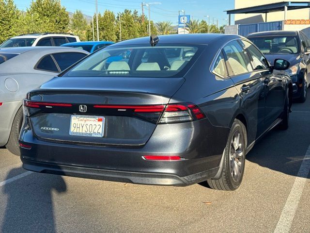 Used 2023 Honda Accord EX image 4