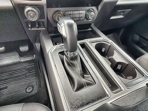 Used 2019 Ford F150 XLT w/ Equipment Group 302A Luxury AWD/4WD image 19