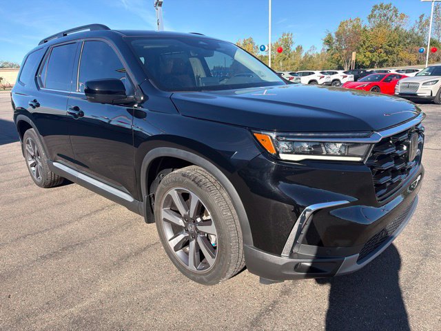 Used 2025 Honda Pilot Elite image 4