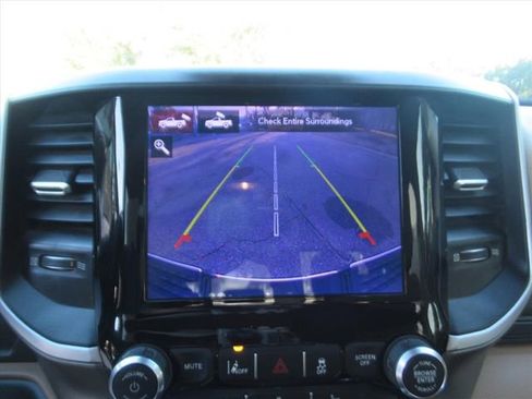 Used 2020 RAM 3500 Big Horn w/ Level 2 Equipment Group image 25