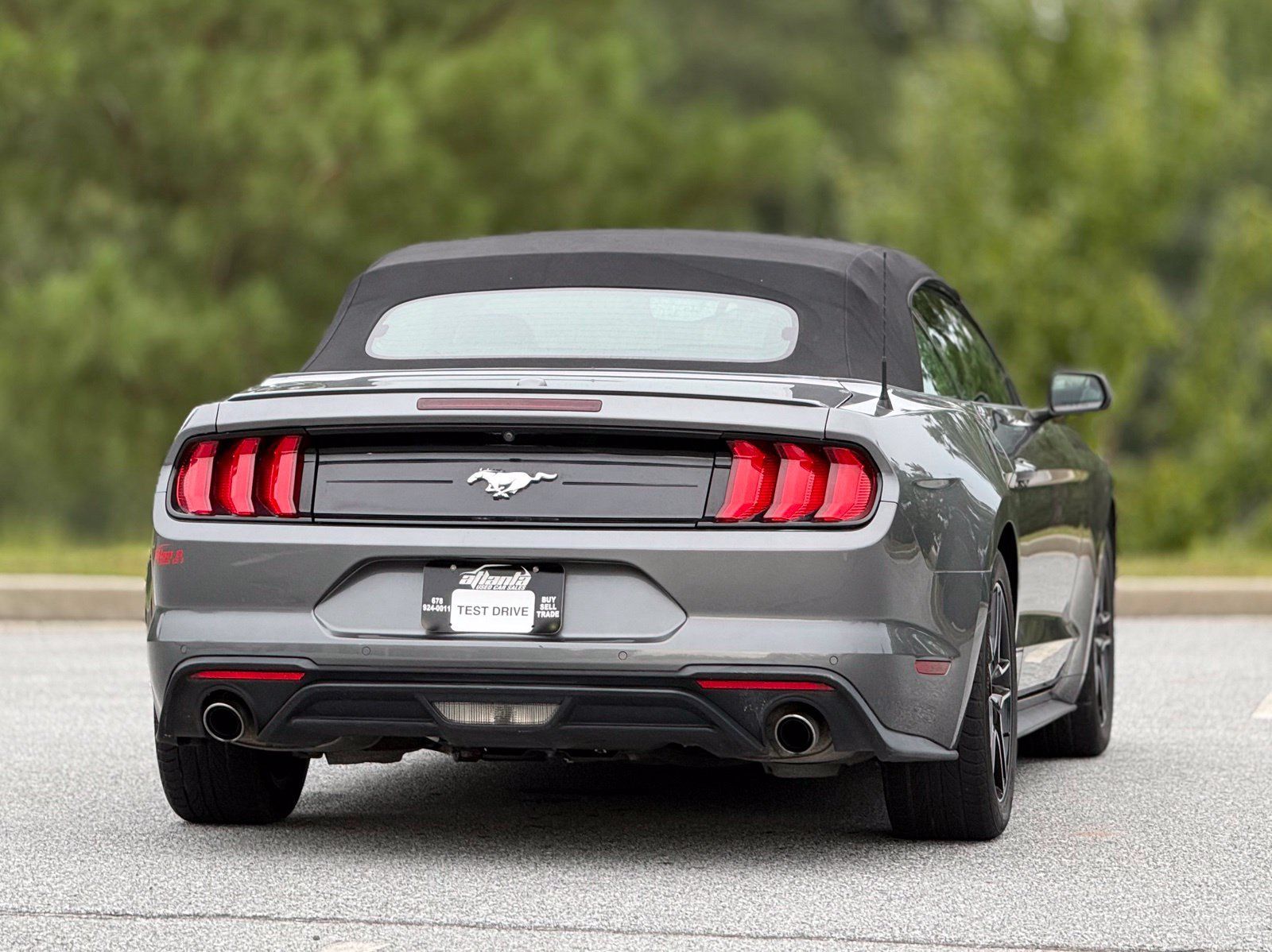 Used 2021 Ford Mustang Premium RWD image 7