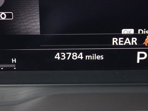 Used 2022 Nissan Rogue Platinum w/ Head-Up Display Package image 13