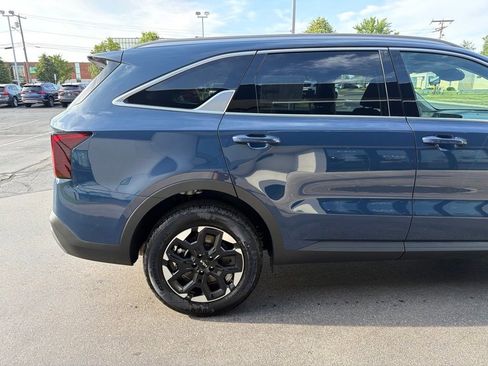 New 2026 Kia Sorento S AWD/4WD image 7