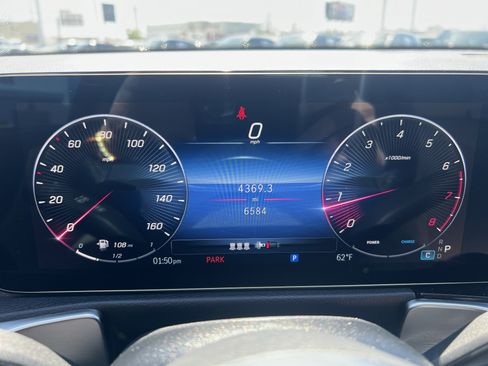 Used 2025 Mercedes-Benz GLB 250 250 image 21