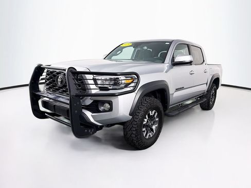 Used 2023 Toyota Tacoma TRD Off-Road AWD/4WD image 3