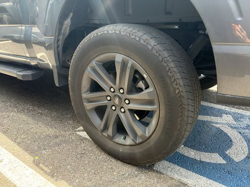 Used 2023 Ford F150 Lariat image 14