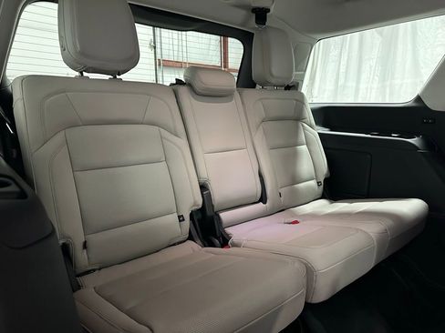 Used 2025 Lincoln Navigator Reserve image 59