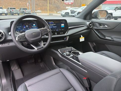 New 2026 Chevrolet Equinox LT w/ Convenience Package II image 15