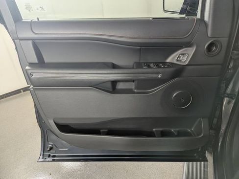 Used 2023 Ford Expedition Max Limited AWD/4WD image 14