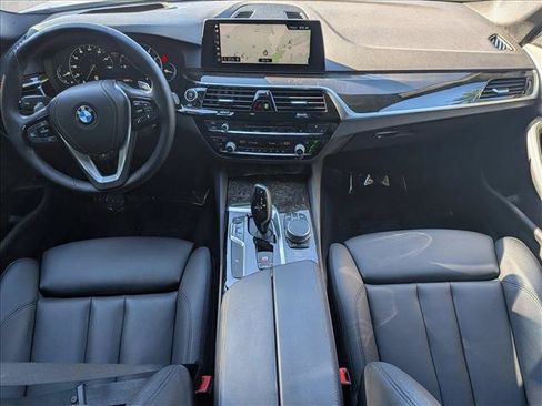 Used 2018 BMW 530i xDrive AWD/4WD image 18