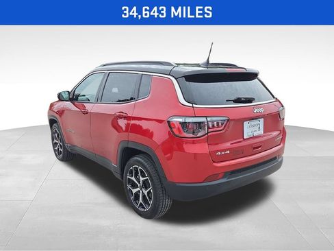 Used 2025 Jeep Compass Limited AWD/4WD image 4