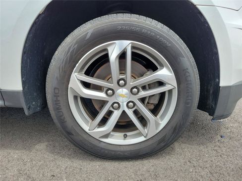 Used 2016 Chevrolet Equinox LTZ w/ Enhanced Convenience Package FWD image 5
