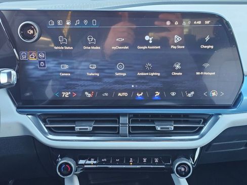 New 2026 Chevrolet Equinox EV LT image 12