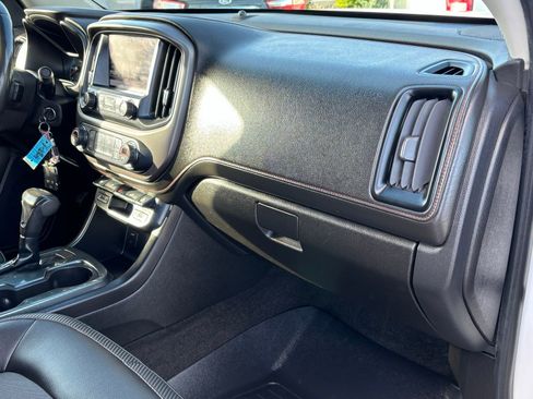 Used 2018 GMC Canyon All Terrain w/ Trailering Package AWD/4WD image 26