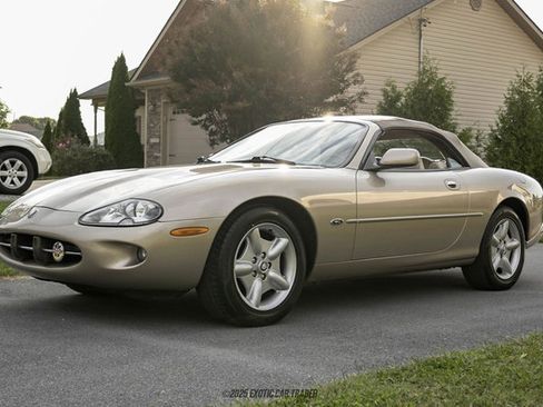 Used 1999 Jaguar XK8 8 Convertible image 22