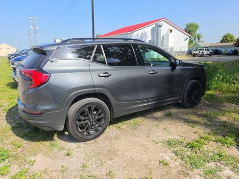 Used 2021 GMC Terrain SLT w/ Elevation Edition FWD image 4