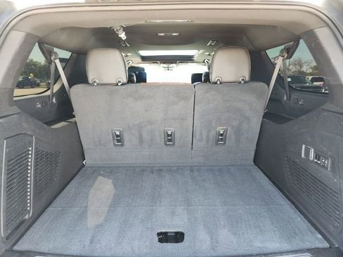 Used 2023 GMC Yukon XL Denali Ultimate image 30