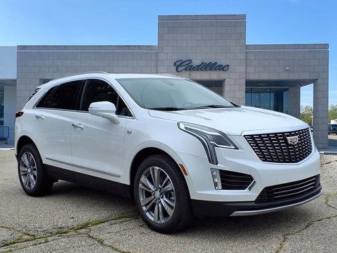 New 2025 Cadillac XT5 Premium Luxury w/ LPO, Floor Liner Package image 3