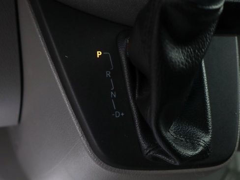 Used 2018 Mercedes-Benz Sprinter 2500 image 37