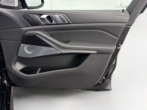 New 2026 BMW X7 M60i image 24