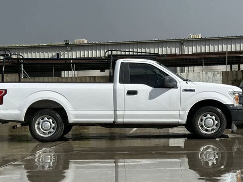 Used 2018 Ford F150 XL w/ Equipment Group 101A Mid image 9