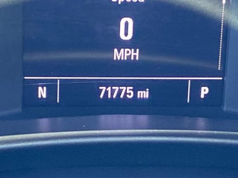 Used 2020 Chevrolet Equinox LS FWD image 16