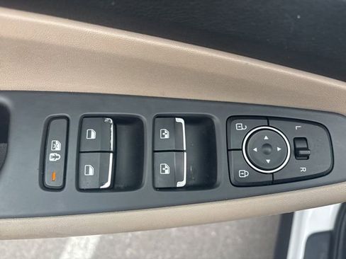 Used 2023 Hyundai Santa Fe SEL w/ Cargo Package image 22