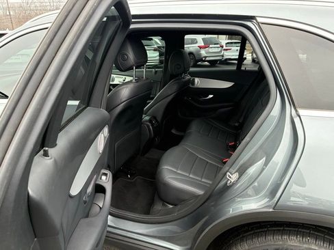 Used 2019 Mercedes-Benz GLC 300 4MATIC image 24