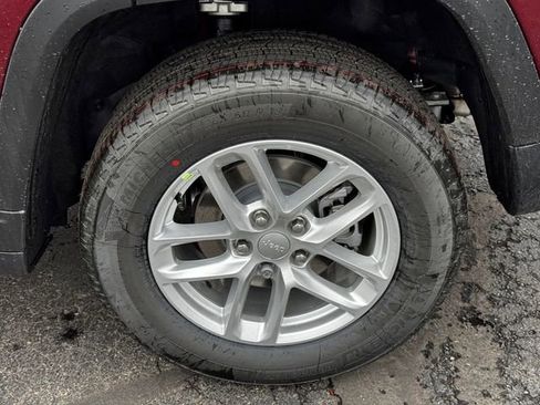 New 2026 Jeep Grand Cherokee Laredo X AWD/4WD image 11