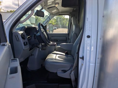 New 2027 Ford E-450 and Econoline 450 Super Duty w/ Power Equipment Group RWD image 7